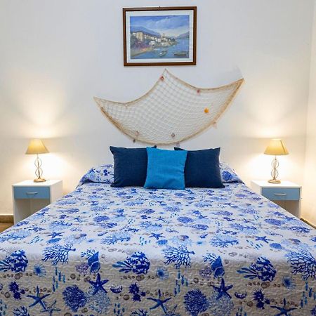 Lovely Apartment In Palermo-Sferracavallo Exteriör bild